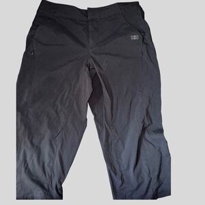 Helly Hansen women's‎ gray capri pants hiking mountain outdoor size 30